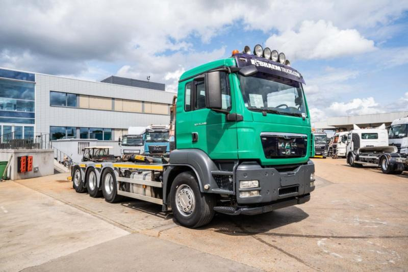 MAN TGS 35.440 BL 8x4-4 - Camion cu cârlig: Foto 2 MAN TGS 35.440 BL 8x4-4 - Camion cu cârlig: Foto 2