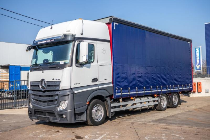 Mercedes ACTROS 2645 L - Camion cu prelată: Foto 1 Mercedes ACTROS 2645 L - Camion cu prelată: Foto 1