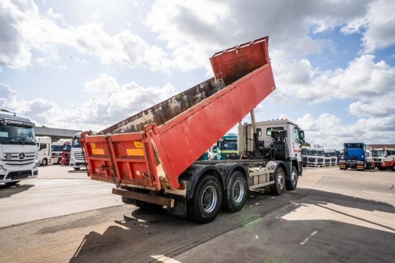 Mercedes ACTROS 3241 K -MP3-E5 - Camion basculantă: Foto 4 Mercedes ACTROS 3241 K -MP3-E5 - Camion basculantă: Foto 4