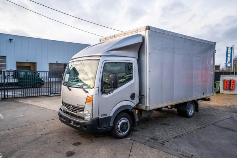 Nissan CABSTAR 35.13 - Dubă: Foto 1 Nissan CABSTAR 35.13 - Dubă: Foto 1