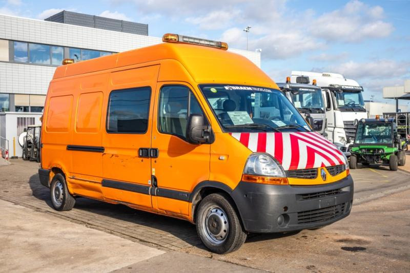 Renault MASTER 2.5 DCI - Dubă: Foto 2 Renault MASTER 2.5 DCI - Dubă: Foto 2