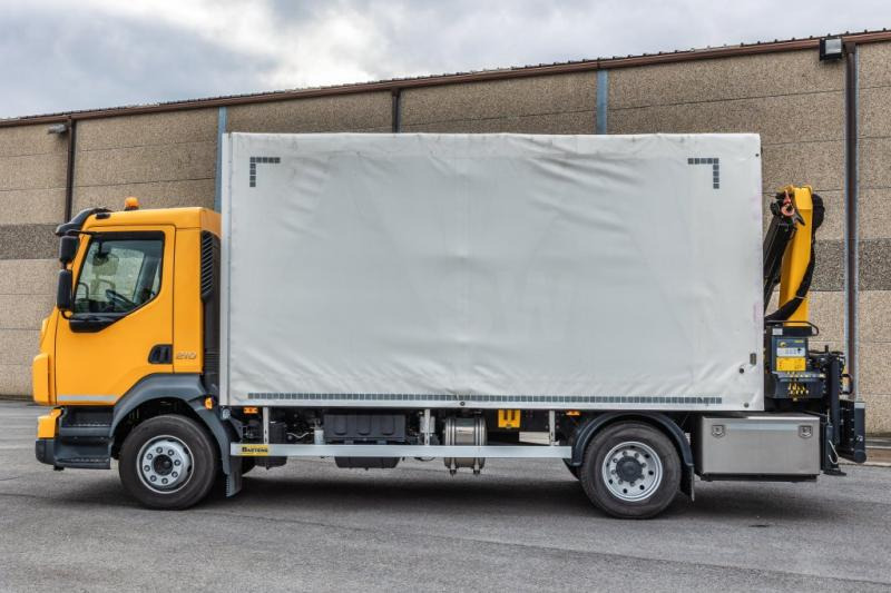 Volvo FL 210+PK 7001 K - 6340 Km's - Camion cu prelată, Camion cu macara: Foto 2 Volvo FL 210+PK 7001 K - 6340 Km's - Camion cu prelată, Camion cu macara: Foto 2