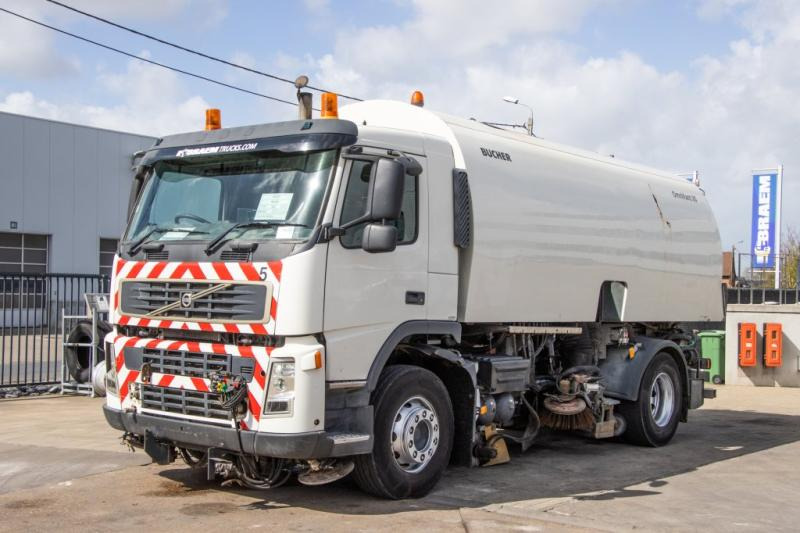 Volvo FM 340 - BUCHER SCHÖRLING 8000 - Măturătoare stradală: Foto 1 Volvo FM 340 - BUCHER SCHÖRLING 8000 - Măturătoare stradală: Foto 1