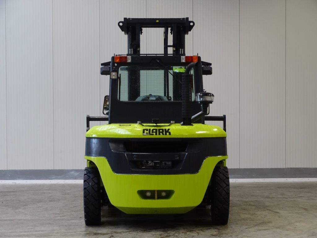 Clark C80D900 - TRIPLEX - DEMO - Stivuitor diesel: Foto 5 Clark C80D900 - TRIPLEX - DEMO - Stivuitor diesel: Foto 5