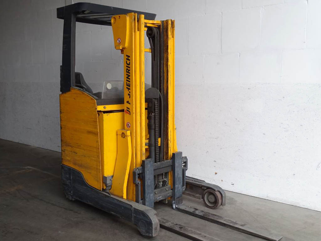 Jungheinrich ETV110 - TRIPLEX - Stivuitor cu catarg retractabil: Foto 1 Jungheinrich ETV110 - TRIPLEX - Stivuitor cu catarg retractabil: Foto 1