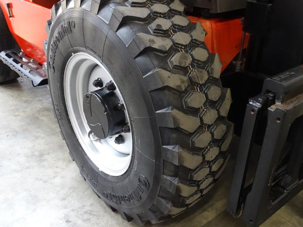 Manitou M30 - TRIPLEX - Stivuitor de teren dificil: Foto 2 Manitou M30 - TRIPLEX - Stivuitor de teren dificil: Foto 2