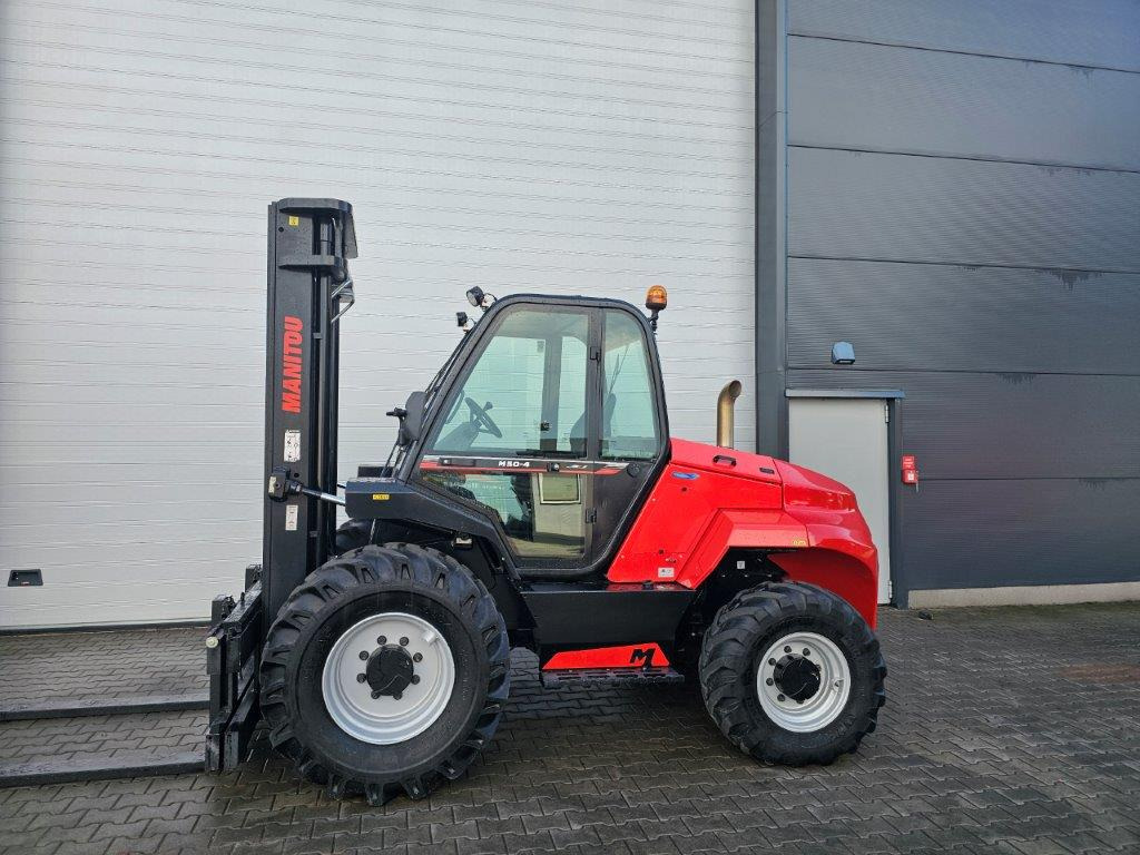 Manitou M50-4D - TRIPLEX- 4x4 - Stivuitor de teren dificil: Foto 1 Manitou M50-4D - TRIPLEX- 4x4 - Stivuitor de teren dificil: Foto 1