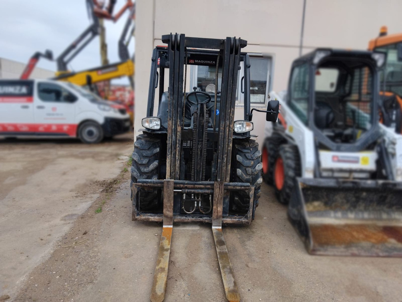 MANITOU MC18.4 D - Stivuitor diesel: Foto 2 MANITOU MC18.4 D - Stivuitor diesel: Foto 2