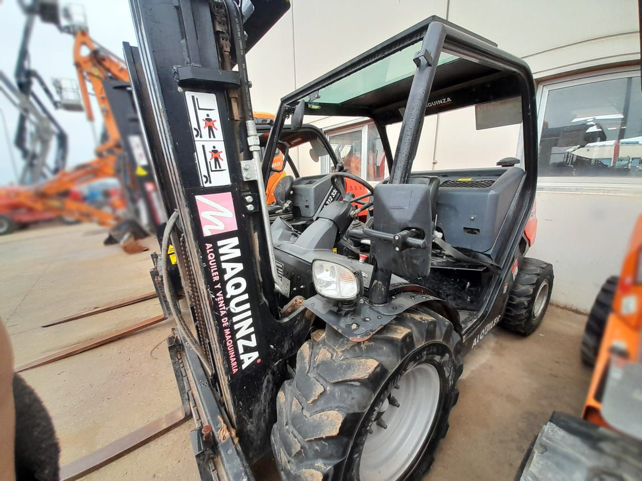 MANITOU MC18.4 D - Stivuitor diesel: Foto 1 MANITOU MC18.4 D - Stivuitor diesel: Foto 1