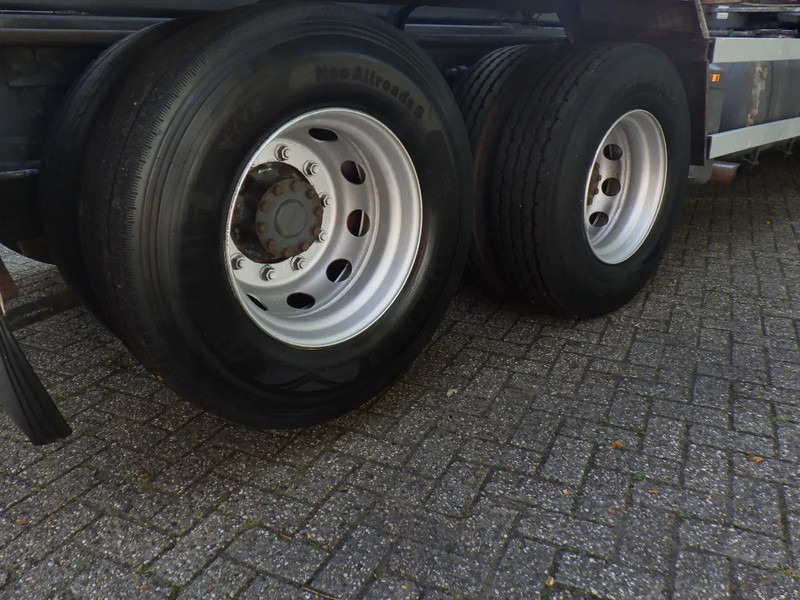 DAF CF 85 410 Euro 5 / Manual / Blad-Lucht / Boogie - Liftas / HTS Kabel / 9 T vooras / Palfinger G 100 L Crane - Camion cu sistem de cablu: Foto 5 DAF CF 85 410 Euro 5 / Manual / Blad-Lucht / Boogie - Liftas / HTS Kabel / 9 T vooras / Palfinger G 100 L Crane - Camion cu sistem de cablu: Foto 5