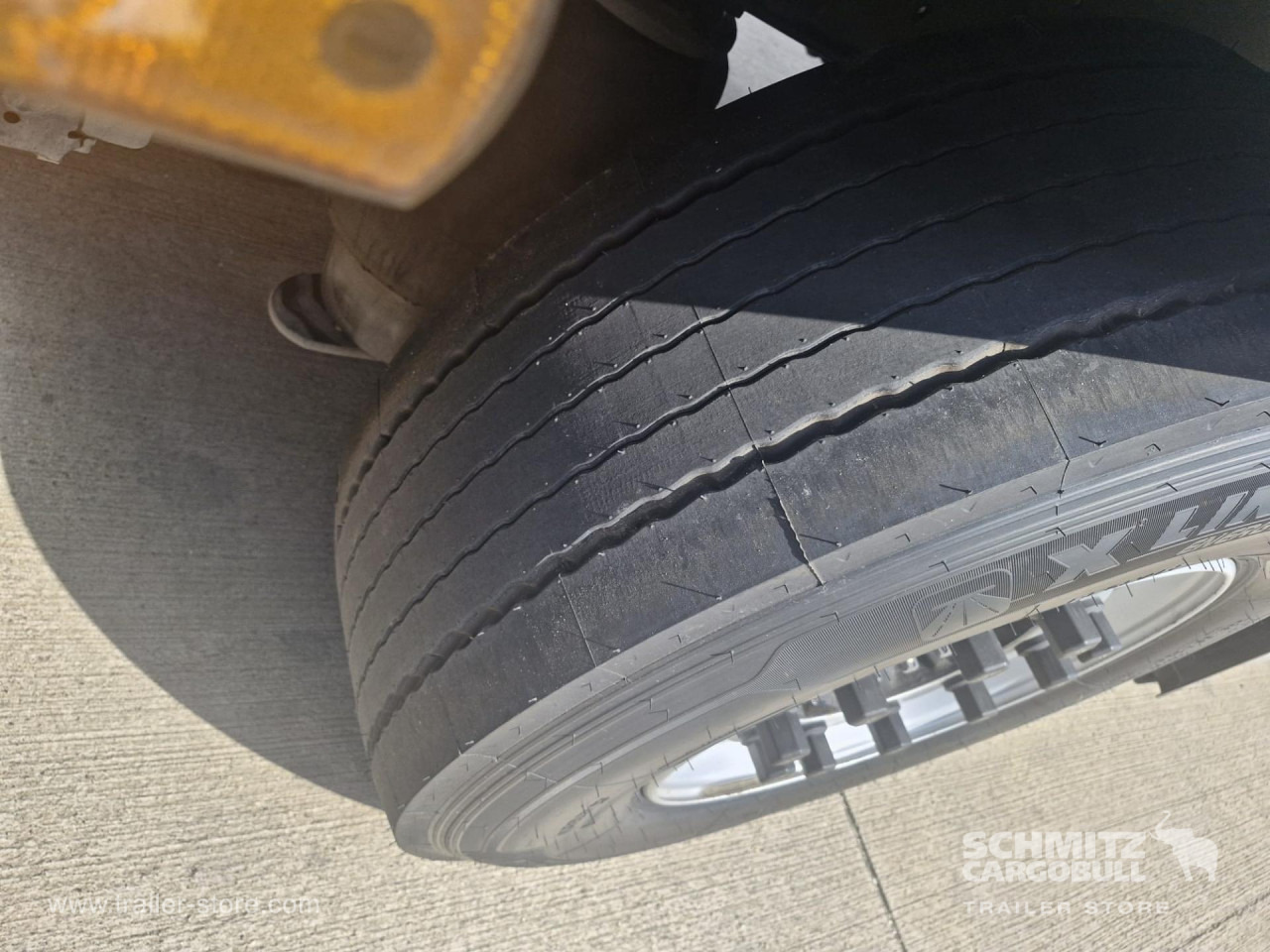 SCHMITZ Curtainsider Standard - Semiremorcă prelată: Foto 3 SCHMITZ Curtainsider Standard - Semiremorcă prelată: Foto 3