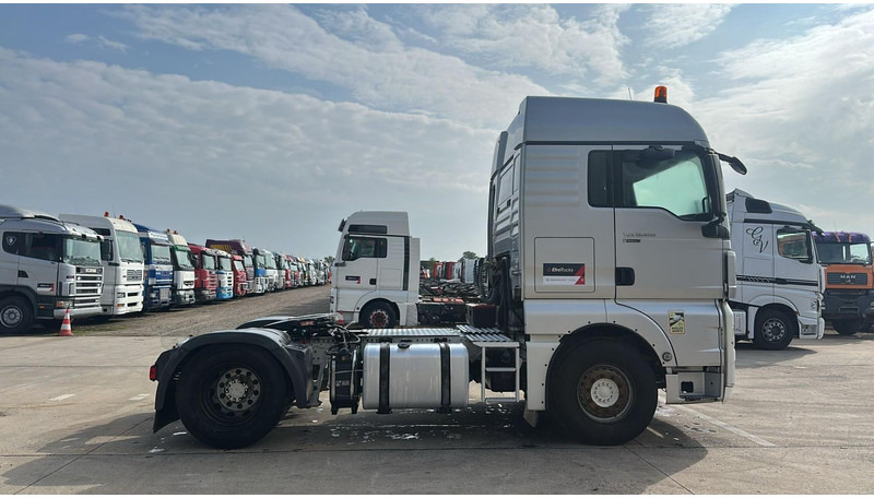 MAN TGX 18.400 (BE TRUCK / EURO 5 EEV / PTO / HYDRAULIC PUMP) - Cap tractor: Foto 4 MAN TGX 18.400 (BE TRUCK / EURO 5 EEV / PTO / HYDRAULIC PUMP) - Cap tractor: Foto 4
