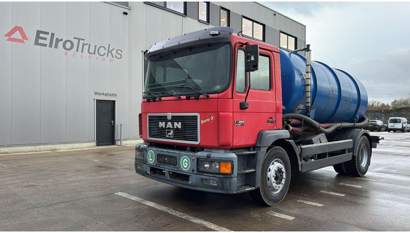 MAN 18.264 F2000 (11000L / EURO 2 / MANUAL GEARBOX / 6 CYLINDER) - Maşină pentru vidanjări: Foto 1 MAN 18.264 F2000 (11000L / EURO 2 / MANUAL GEARBOX / 6 CYLINDER) - Maşină pentru vidanjări: Foto 1