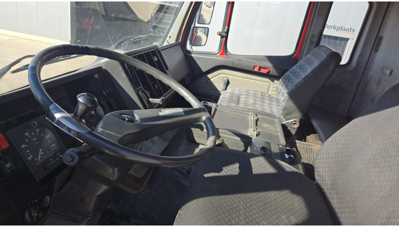 Maşină pentru vidanjări Mercedes-Benz SK 2435 (15.000 L / V8 AVEC 2X TURBO / BOITE MANUELLE / TRES BONNE ETAT / GRAND PONT): Foto 13