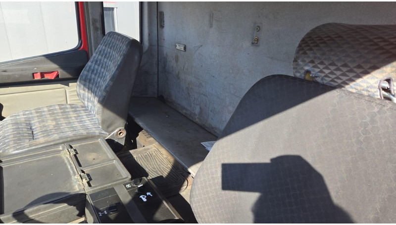 Maşină pentru vidanjări Mercedes-Benz SK 2435 (15.000 L / V8 AVEC 2X TURBO / BOITE MANUELLE / TRES BONNE ETAT / GRAND PONT): Foto 14