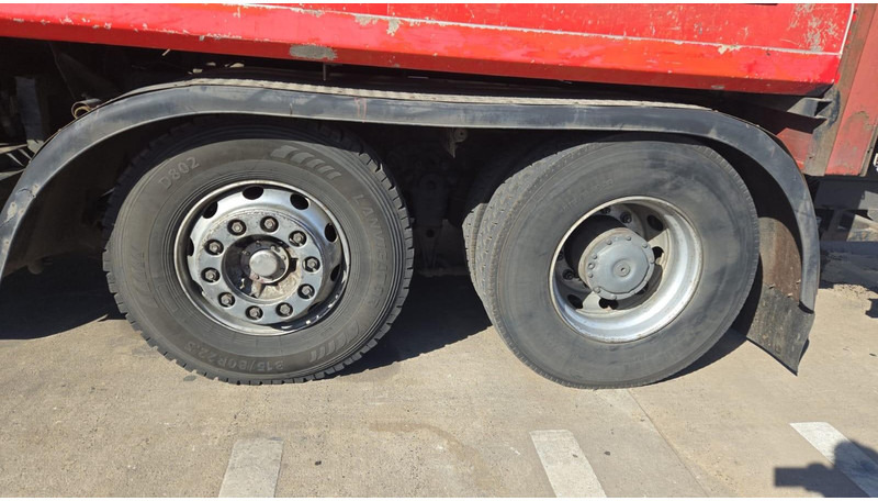 Maşină pentru vidanjări Mercedes-Benz SK 2435 (15.000 L / V8 AVEC 2X TURBO / BOITE MANUELLE / TRES BONNE ETAT / GRAND PONT): Foto 10