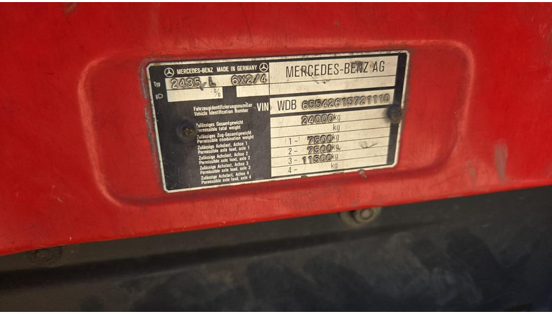 Maşină pentru vidanjări Mercedes-Benz SK 2435 (15.000 L / V8 AVEC 2X TURBO / BOITE MANUELLE / TRES BONNE ETAT / GRAND PONT): Foto 18