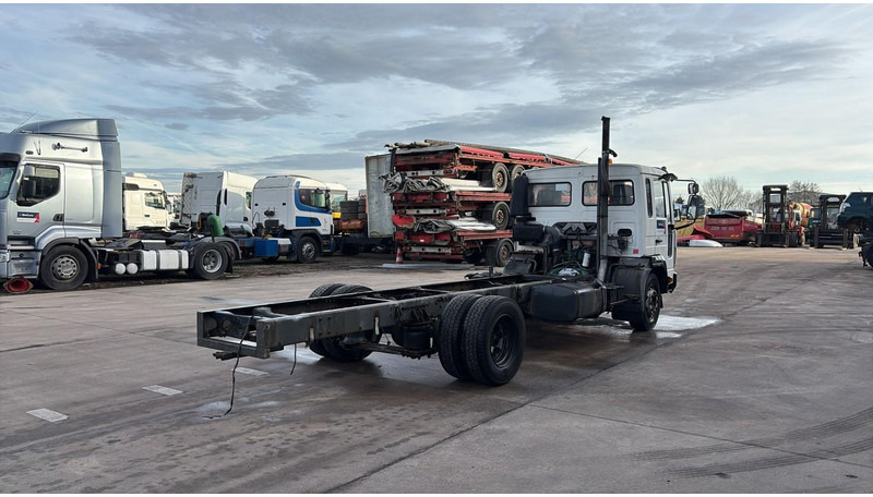 Volvo FL 220 (BELGIAN TRUCK / CAMION BELGE / MANUAL GEARBOX) - Camion şasiu: Foto 4 Volvo FL 220 (BELGIAN TRUCK / CAMION BELGE / MANUAL GEARBOX) - Camion şasiu: Foto 4