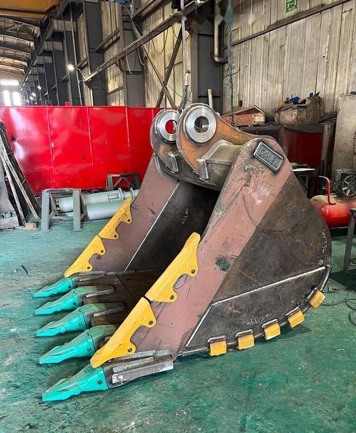 Caterpillar 336 Rock Bucket - Cupă excavator: Foto 3 Caterpillar 336 Rock Bucket - Cupă excavator: Foto 3