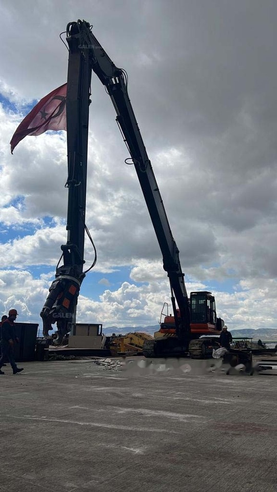 GALEN Demolition Shear - Foarfece hidraulic pentru Excavator pentru demolări: Foto 3 GALEN Demolition Shear - Foarfece hidraulic pentru Excavator pentru demolări: Foto 3