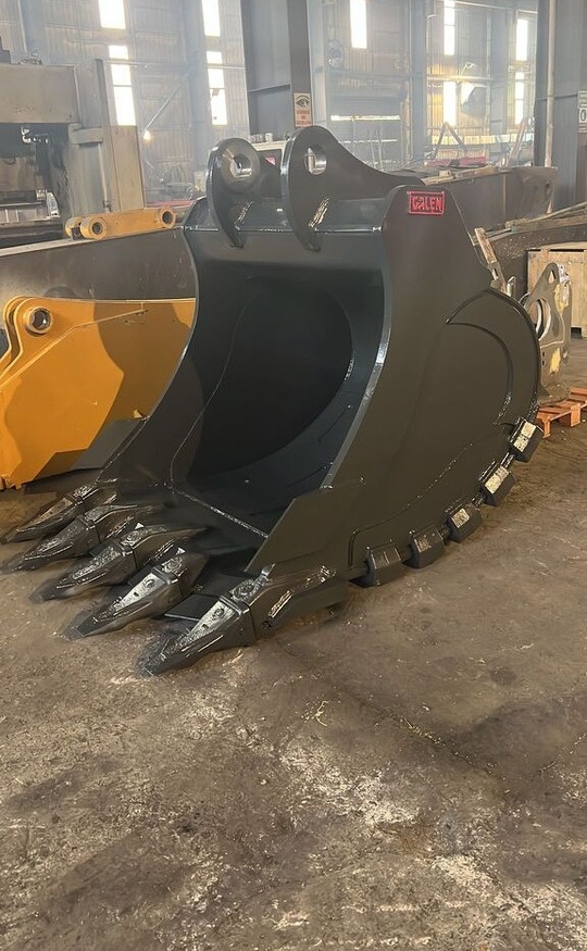 Hitachi ZX490 Heavy Duty Bucket - Cupă excavator: Foto 3 Hitachi ZX490 Heavy Duty Bucket - Cupă excavator: Foto 3