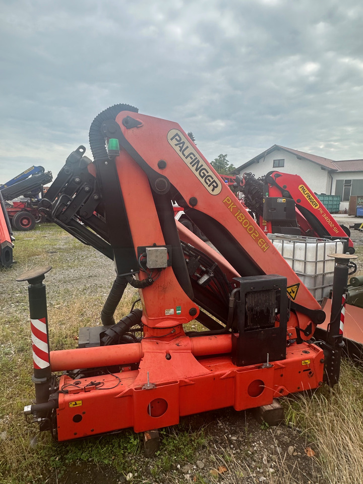 Palfinger 18002 EH C FF 4 R3X ÖLK - Macara montată: Foto 1 Palfinger 18002 EH C FF 4 R3X ÖLK - Macara montată: Foto 1