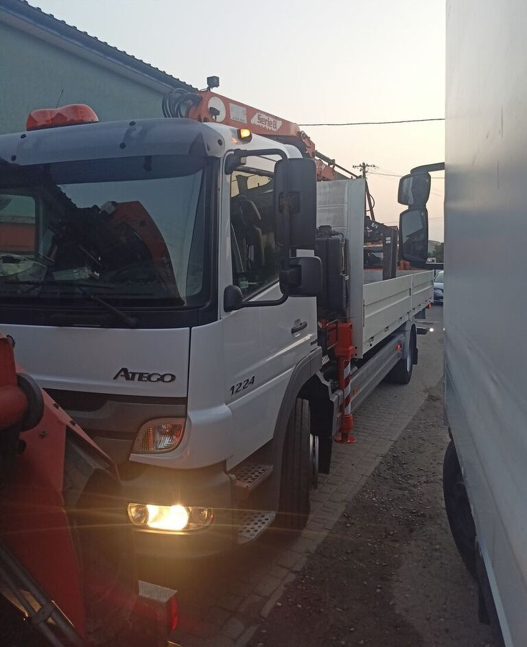 Mercedes-Benz Atego 1224 - Camion platformă, Camion cu macara: Foto 4 Mercedes-Benz Atego 1224 - Camion platformă, Camion cu macara: Foto 4