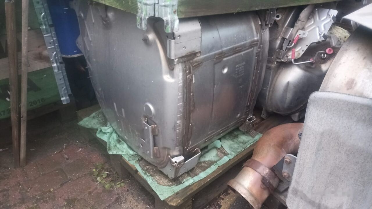 Scania G, R,S ,P 450,500 - Convertor catalitic pentru Camion: Foto 2 Scania G, R,S ,P 450,500 - Convertor catalitic pentru Camion: Foto 2