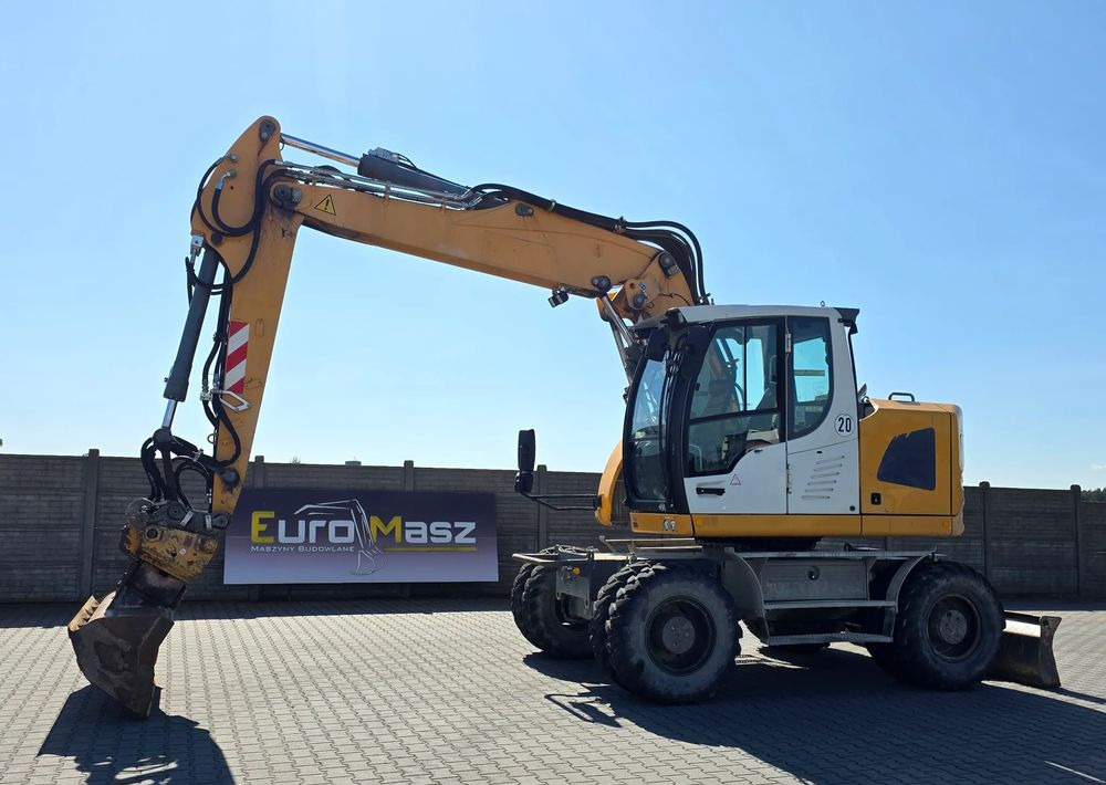 Liebherr A918 COMPACT, 2014 ROK, SW 48 LIKUFIX szybkozłącze - Excavator pe roţi: Foto 1 Liebherr A918 COMPACT, 2014 ROK, SW 48 LIKUFIX szybkozłącze - Excavator pe roţi: Foto 1