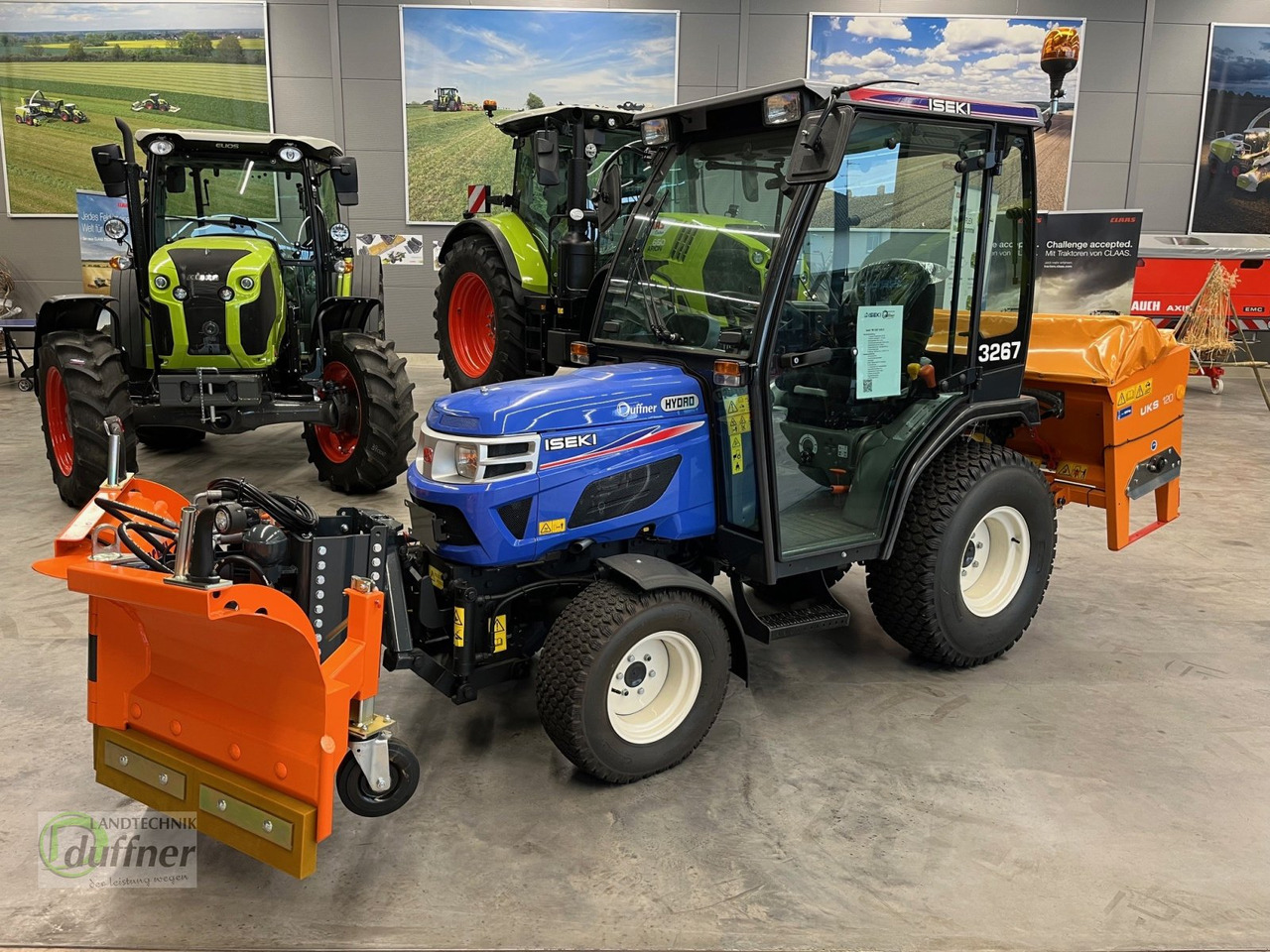 Iseki TM 3267 AHLK - Tractor comunal: Foto 1 Iseki TM 3267 AHLK - Tractor comunal: Foto 1