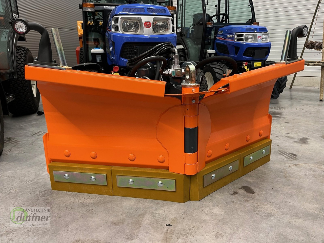 Tuchel Vario 150 - Plug zapada pentru Maşina comunala: Foto 1 Tuchel Vario 150 - Plug zapada pentru Maşina comunala: Foto 1