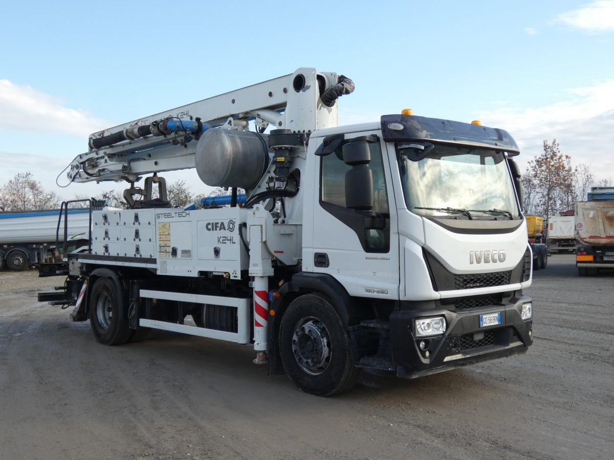 IVECO EUROCARGO 180.280 CIFA K24L - Autopompă de beton: Foto 3 IVECO EUROCARGO 180.280 CIFA K24L - Autopompă de beton: Foto 3