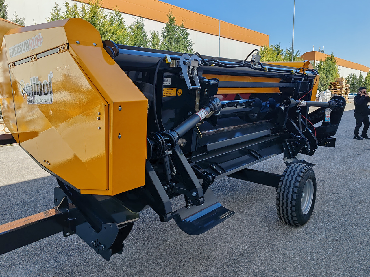 ELİBOL FREESUN 410+ SUNFLOWER HEADER - Echipament recoltat floarea soarelui: Foto 4 ELİBOL FREESUN 410+ SUNFLOWER HEADER - Echipament recoltat floarea soarelui: Foto 4