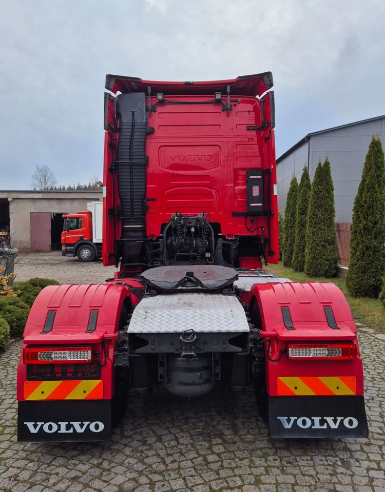 Volvo FH GLOBETROTTER - Cap tractor: Foto 5 Volvo FH GLOBETROTTER - Cap tractor: Foto 5
