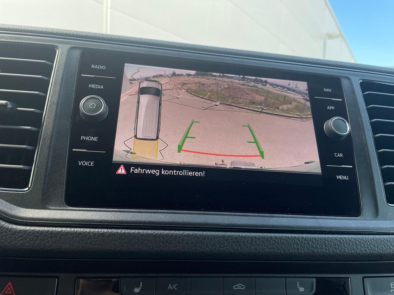 Automobil MAN TGE 3.160 Kasten L4H3 LED AHK DAB KAMERA SITZHZ: Foto 22 Automobil MAN TGE 3.160 Kasten L4H3 LED AHK DAB KAMERA SITZHZ: Foto 22