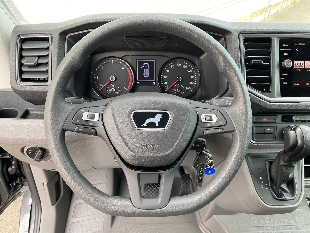 Transport persoane, Autoutilitară cabină dublă MAN TGE 3.160 L3H2 MIXTO LED NAVI ACC RWD SHZ STANDH: Foto 13 Transport persoane, Autoutilitară cabină dublă MAN TGE 3.160 L3H2 MIXTO LED NAVI ACC RWD SHZ STANDH: Foto 13