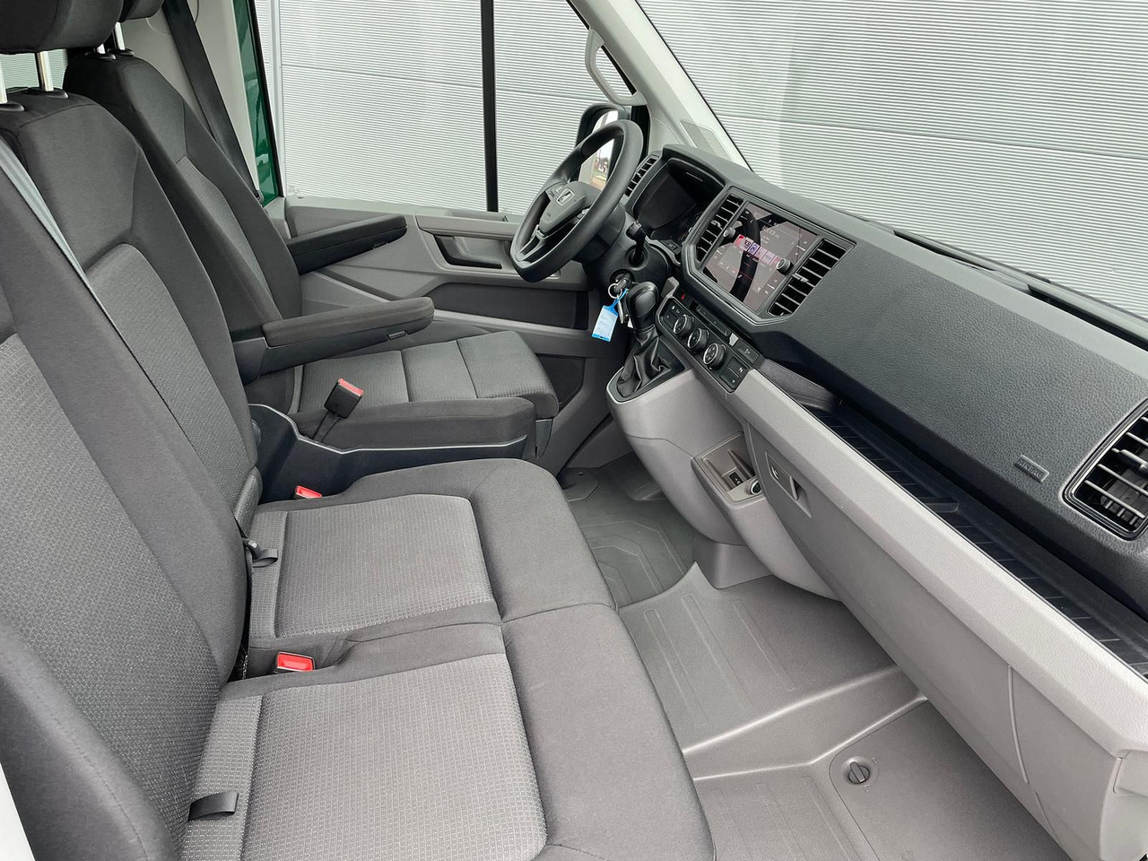 Automobil MAN TGE 3.160 MIXTO L4H3 LED AHK DAB KAMERA SITZHZ: Foto 24 Automobil MAN TGE 3.160 MIXTO L4H3 LED AHK DAB KAMERA SITZHZ: Foto 24