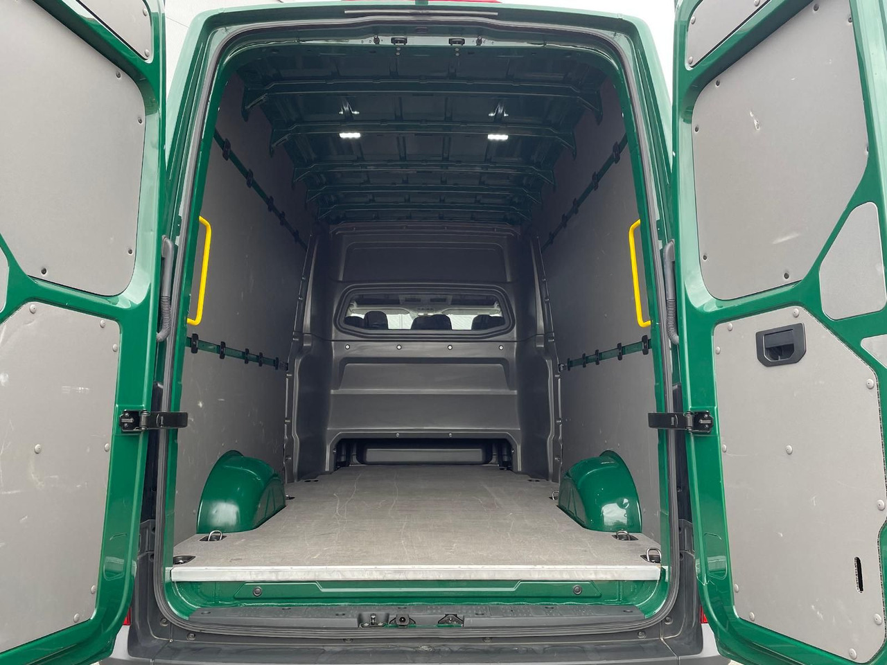 Automobil MAN TGE 3.160 MIXTO L4H3 LED AHK DAB KAMERA SITZHZ: Foto 36 Automobil MAN TGE 3.160 MIXTO L4H3 LED AHK DAB KAMERA SITZHZ: Foto 36