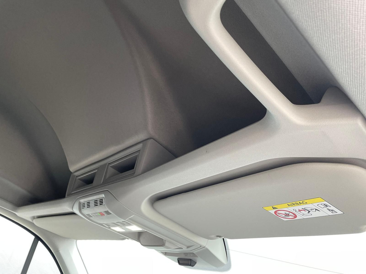 Automobil MAN TGE 3.160 MIXTO L4H3 LED AHK DAB KAMERA SITZHZ: Foto 31 Automobil MAN TGE 3.160 MIXTO L4H3 LED AHK DAB KAMERA SITZHZ: Foto 31