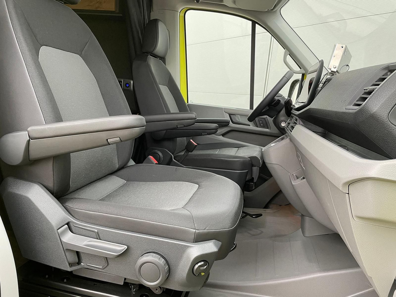 Automobil MAN TGE 3.180 L3H2 BF4 BEGLEITFAHRZEUG STANDHZ ACC: Foto 47