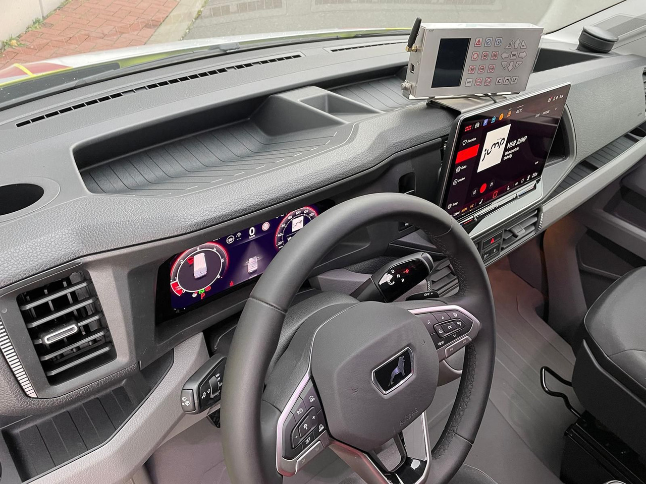 Automobil MAN TGE 3.180 L3H2 BF4 BEGLEITFAHRZEUG STANDHZ ACC: Foto 46