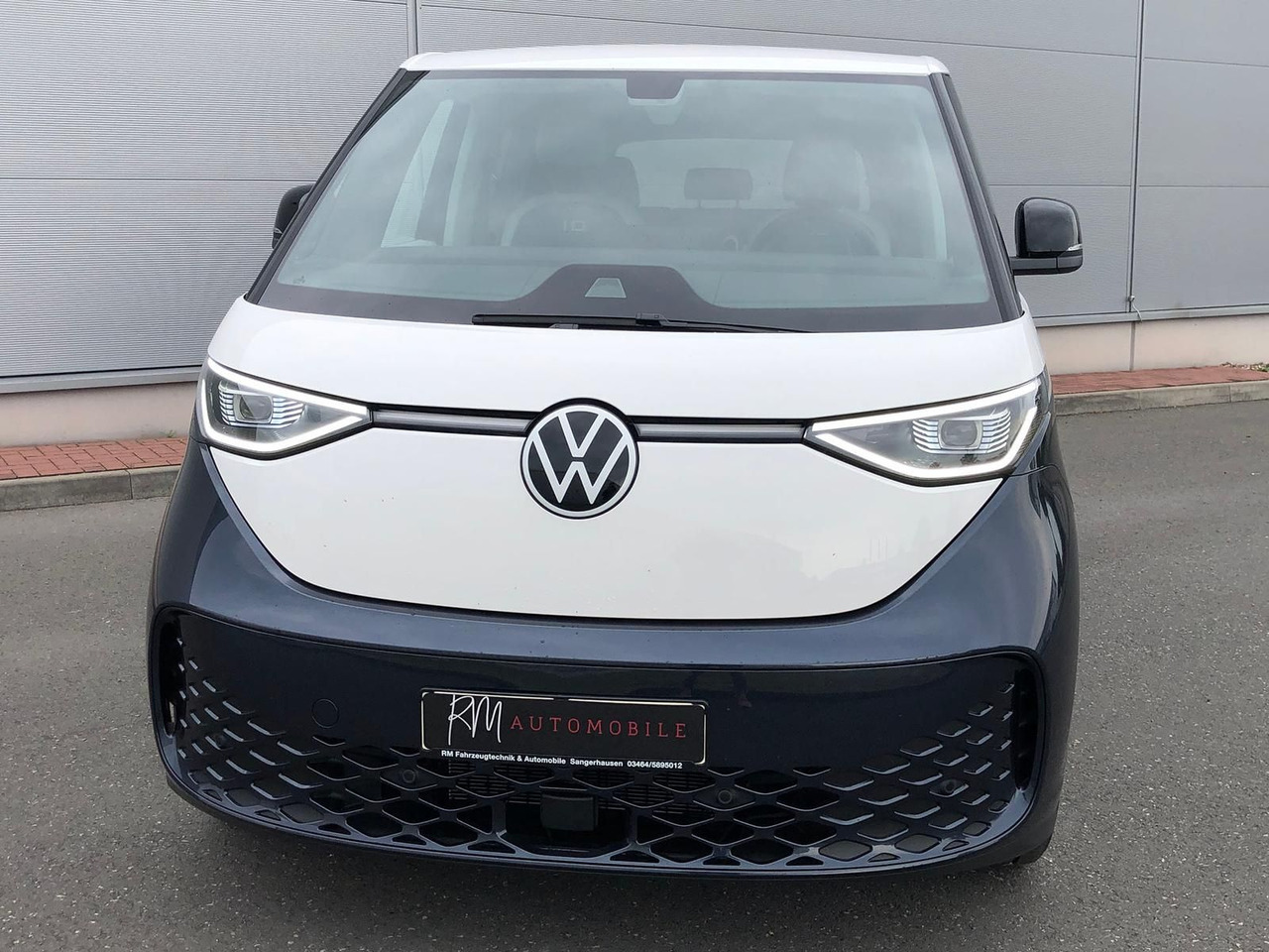 Volkswagen ID. Buzz 150 kW Pro AHK ACC MATRIX LED KEYLESS - Transport persoane, Autoutilitară electrică: Foto 4 Volkswagen ID. Buzz 150 kW Pro AHK ACC MATRIX LED KEYLESS - Transport persoane, Autoutilitară electrică: Foto 4