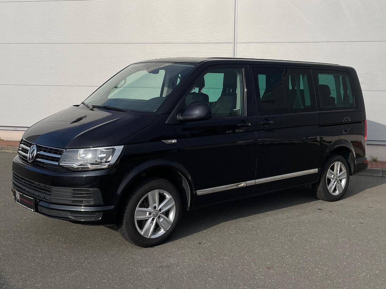 Volkswagen T6 Multivan Comfortline 4M AHK STANDHZ SITZH DAB - Microbuz, Transport persoane: Foto 1 Volkswagen T6 Multivan Comfortline 4M AHK STANDHZ SITZH DAB - Microbuz, Transport persoane: Foto 1