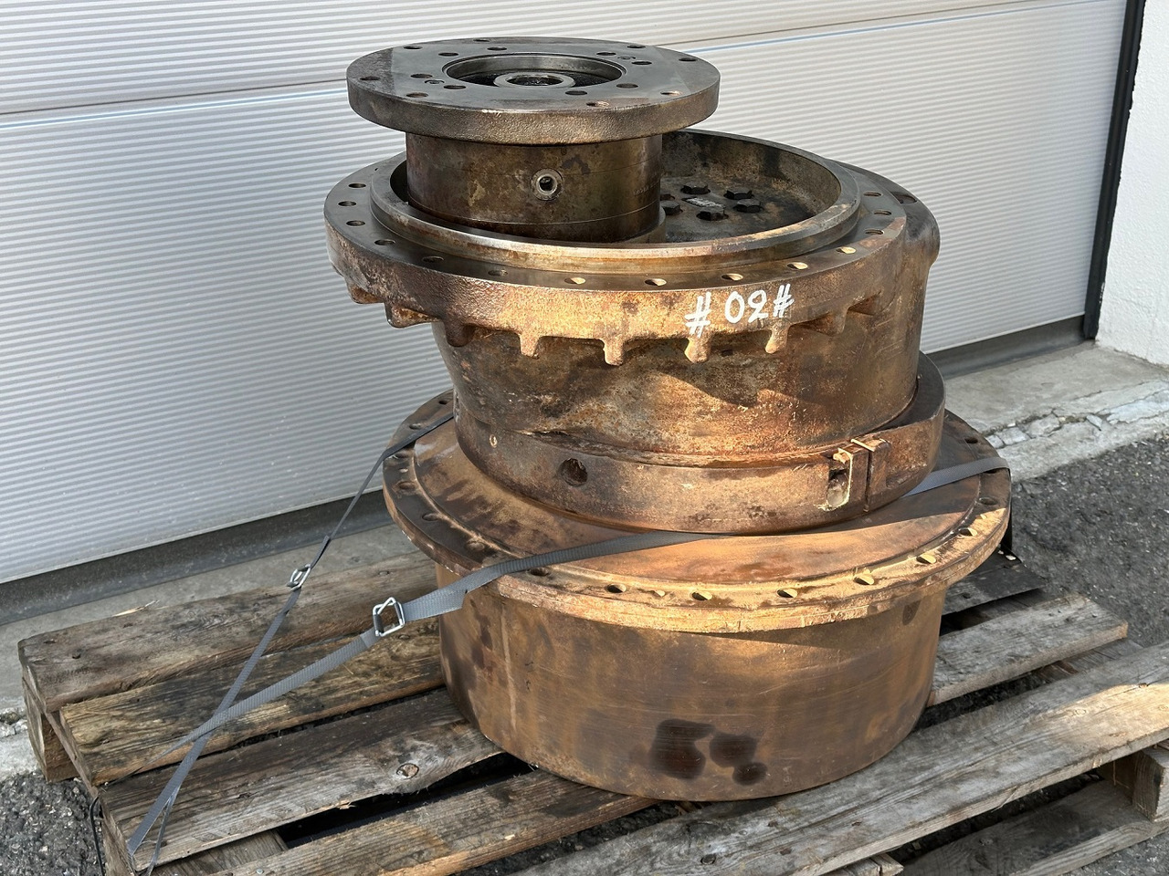 Liebherr Fahrantrieb FAT450E510. ID-Nr.970351501 - ID-Nr.90025195 - ID-Nr.90203584. LR634-992, LU755D-999, O634-992, PR734-4L-1481,PR734-4XL-1659. #10739.02# - Transmisie finală pentru Buldozer: Foto 1 Liebherr Fahrantrieb FAT450E510. ID-Nr.970351501 - ID-Nr.90025195 - ID-Nr.90203584. LR634-992, LU755D-999, O634-992, PR734-4L-1481,PR734-4XL-1659. #10739.02# - Transmisie finală pentru Buldozer: Foto 1