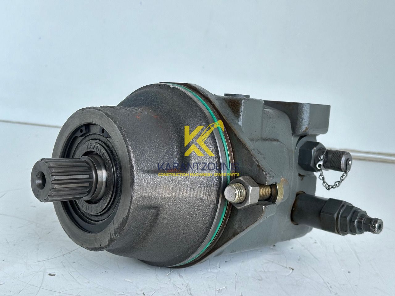 Liebherr Hydraulikeinbaumotor Typ:FMF058, ID-Nr.10122576 - ID-Nr.10145827 - ID-Nr.11371069. LOS1906, P924 COMP , R906, R906 PROTO, R916, R922, R924, R924 COMP, R926 COMP, R926 K LC. #39780# - Motor hidraulic pentru Excavator: Foto 1 Liebherr Hydraulikeinbaumotor Typ:FMF058, ID-Nr.10122576 - ID-Nr.10145827 - ID-Nr.11371069. LOS1906, P924 COMP , R906, R906 PROTO, R916, R922, R924, R924 COMP, R926 COMP, R926 K LC. #39780# - Motor hidraulic pentru Excavator: Foto 1