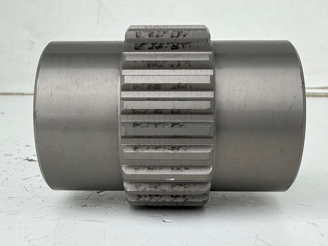 Liebherr Lamellenträger ID-Nr.9443788 - ID-Nr.944378803. FAT550, FAT550P046, FAT550P050, FAT600P081, FAT1000/102. #9443788.23.03# - Transmisie finală pentru Utilaje constructii: Foto 4 Liebherr Lamellenträger ID-Nr.9443788 - ID-Nr.944378803. FAT550, FAT550P046, FAT550P050, FAT600P081, FAT1000/102. #9443788.23.03# - Transmisie finală pentru Utilaje constructii: Foto 4