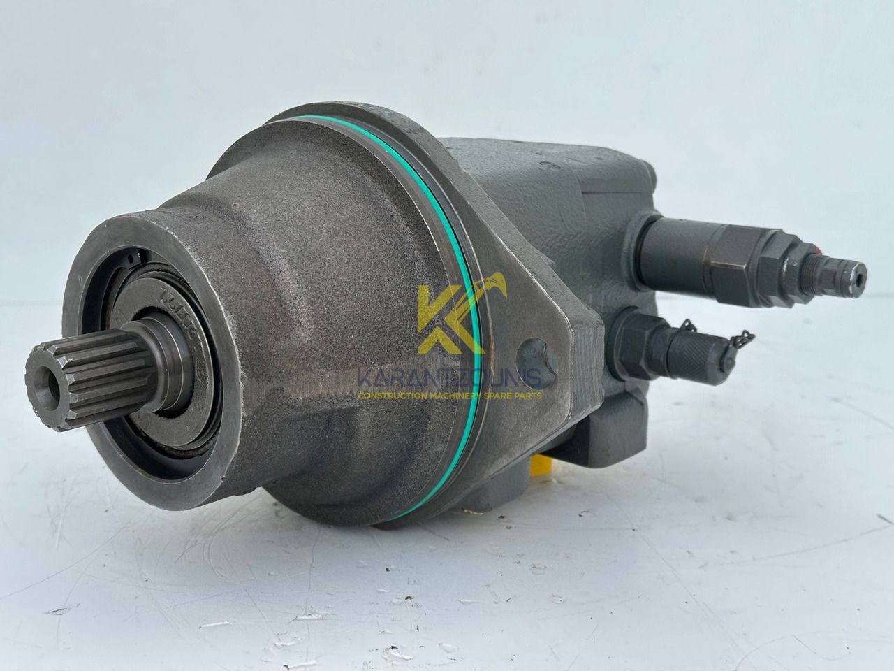 Liebherr Original Hydraulikeinbaumotor Typ:FMF045. ID-Nr.12464216. R914 RAIL, R914 COMP, R914 K-S, R914 K-STD, R918, R918LC, R918NLC, R918 XLC, R920 K-LC, R920 K-NLC. #12464216.25879# - Reductor de rotire pentru Utilaje constructii: Foto 3 Liebherr Original Hydraulikeinbaumotor Typ:FMF045. ID-Nr.12464216. R914 RAIL, R914 COMP, R914 K-S, R914 K-STD, R918, R918LC, R918NLC, R918 XLC, R920 K-LC, R920 K-NLC. #12464216.25879# - Reductor de rotire pentru Utilaje constructii: Foto 3