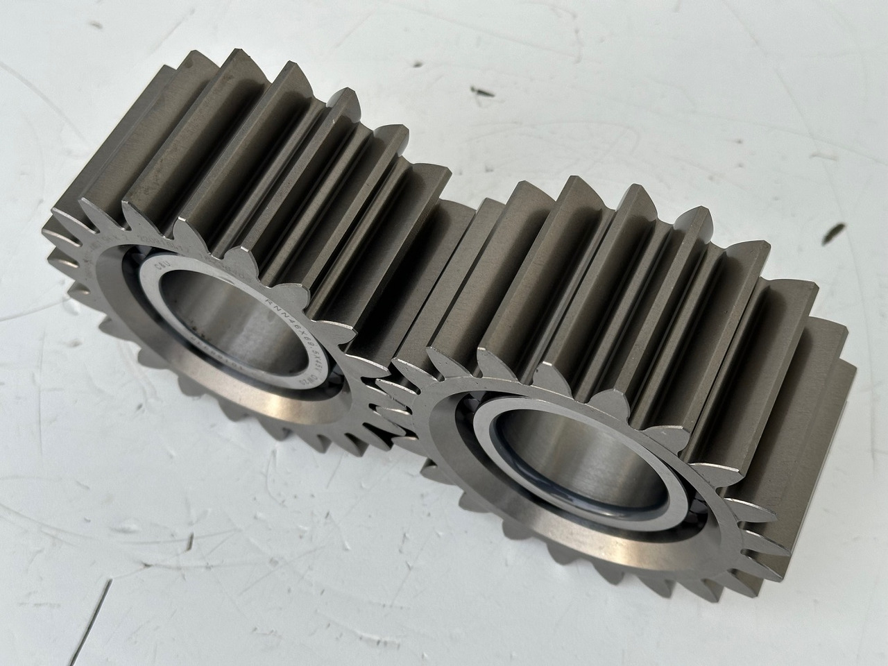 Liebherr Planetenrad mit Zylinderrollenlager ID-Nr.969490401-ID-Nr.10168338. FAT355P076-FAT355P077-FAT355P120. LH26,LH30C,LH40C,ER934,LO1916,LO1926,LOS916,LOS926,R906,R906 PROTO,R916,R920,R922,R924,R - Transmisie finală pentru Excavator pe şenile: Foto 5 Liebherr Planetenrad mit Zylinderrollenlager ID-Nr.969490401-ID-Nr.10168338. FAT355P076-FAT355P077-FAT355P120. LH26,LH30C,LH40C,ER934,LO1916,LO1926,LOS916,LOS926,R906,R906 PROTO,R916,R920,R922,R924,R - Transmisie finală pentru Excavator pe şenile: Foto 5