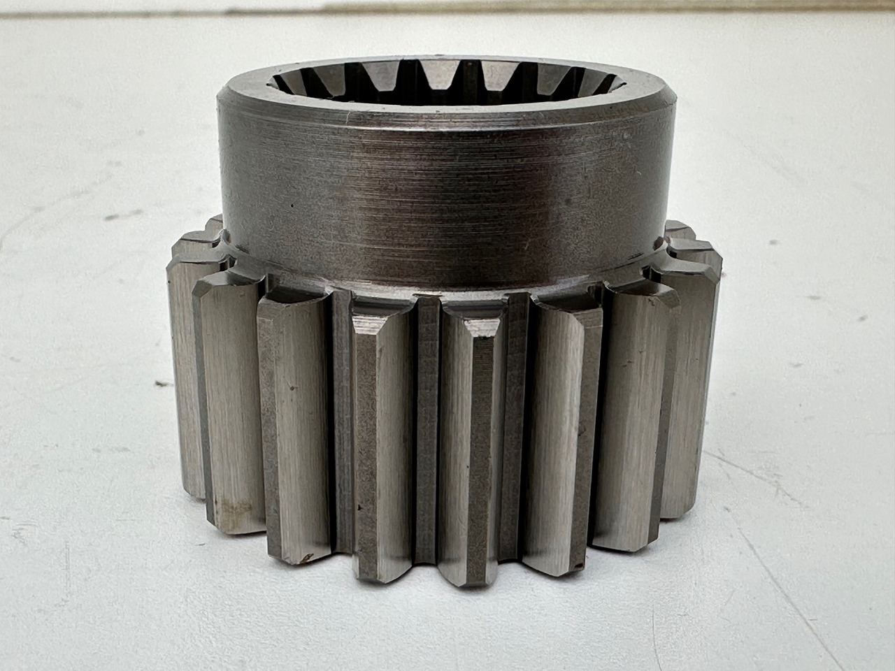 Liebherr Sonnenrad ID-Nr.969399901 - ID-Nr.90204993. SAT275/261 - SAT275/266 SAT275/289. LH30, LH35, R906, R916, R926, R922, R924, R926. #90204993.04# - Transmisie pentru Utilaje constructii: Foto 1 Liebherr Sonnenrad ID-Nr.969399901 - ID-Nr.90204993. SAT275/261 - SAT275/266 SAT275/289. LH30, LH35, R906, R916, R926, R922, R924, R926. #90204993.04# - Transmisie pentru Utilaje constructii: Foto 1