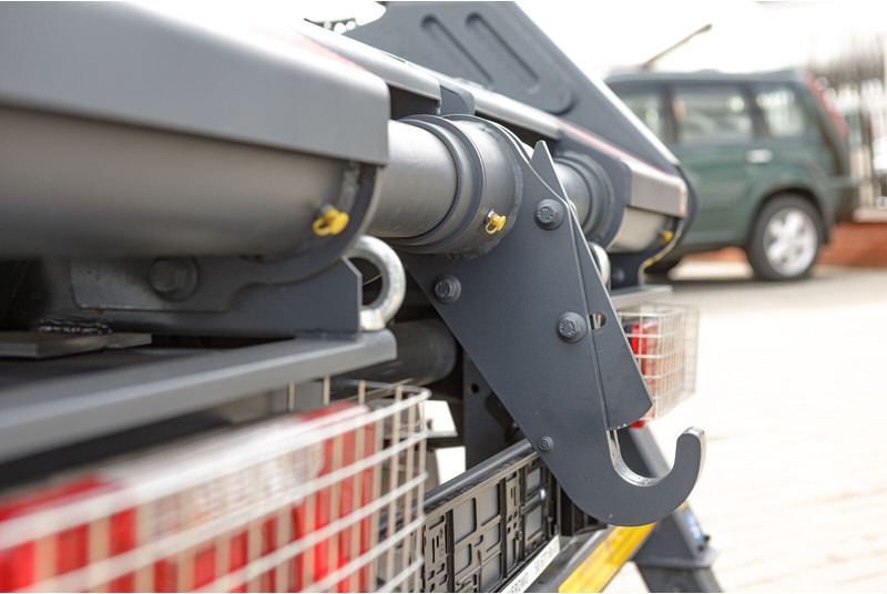 Iveco Daily 70C18 + KING Bramowiec / Skiploader / Absetzkipper - Camion container de gunoi: Foto 5 Iveco Daily 70C18 + KING Bramowiec / Skiploader / Absetzkipper - Camion container de gunoi: Foto 5